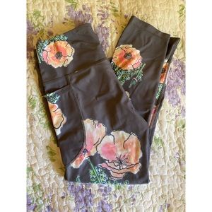 Senita 7/8 (Capri) Leggings!